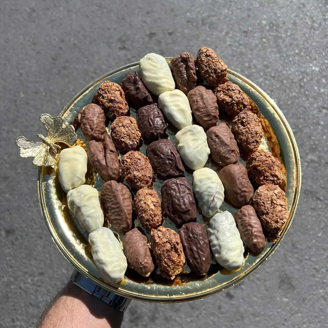 Çikotalı Bademli Hurma
